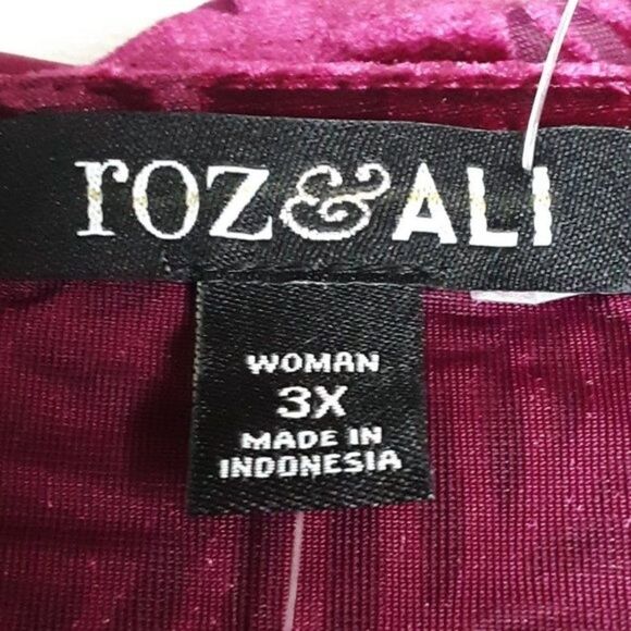 Roz & Ali Women's size 3X Velvet Top Blouse - Picture 4 of 12